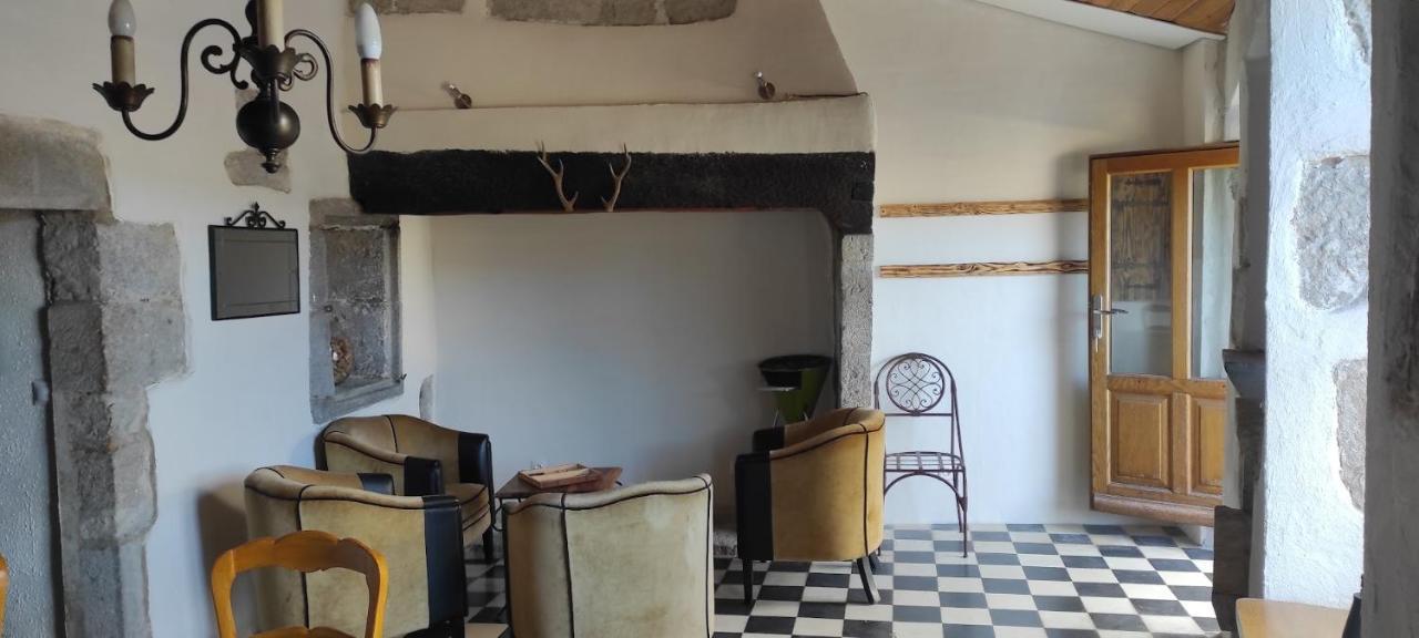 Maison Pierre Et Voute Au Coeur Du Village Balazuc Esterno foto