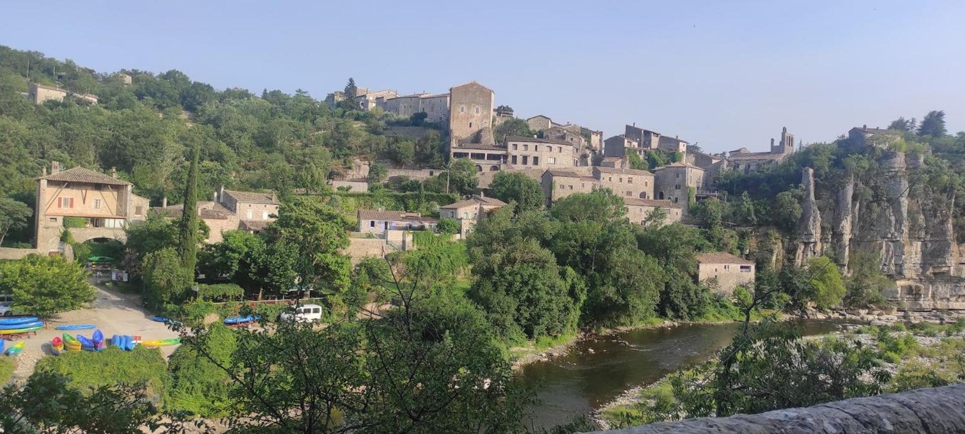 Maison Pierre Et Voute Au Coeur Du Village Balazuc Esterno foto